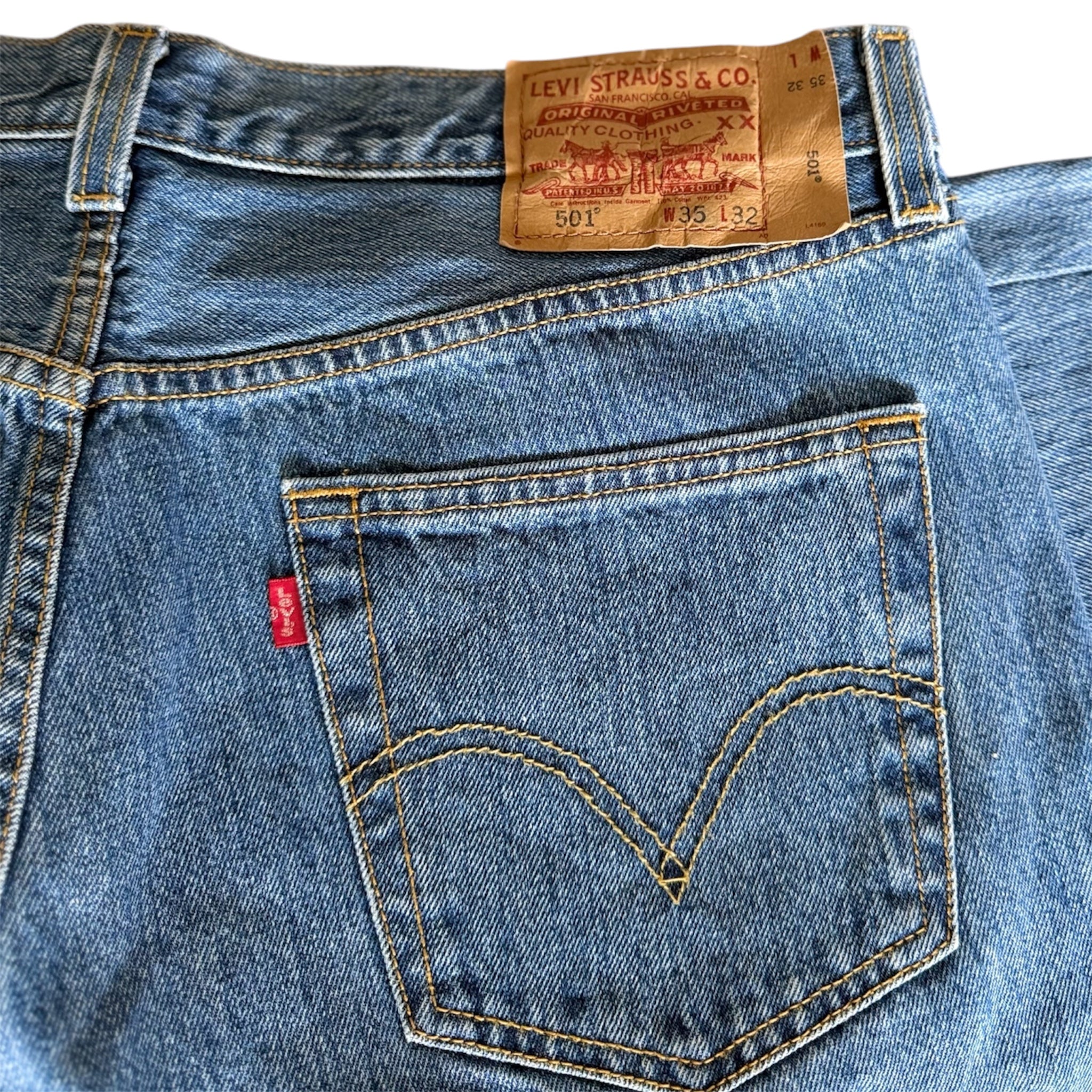 Levis 501 Jeans