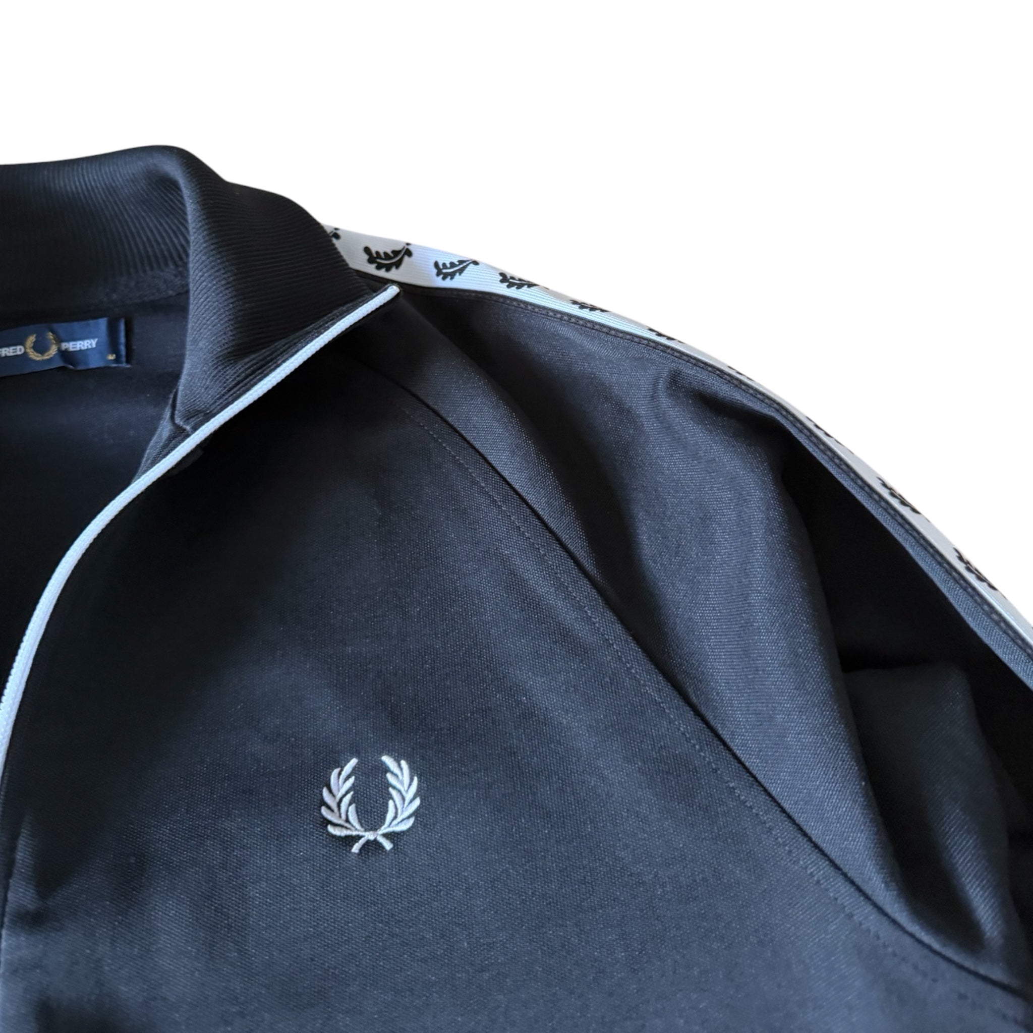 Fred Perry Trainingsjacke (Kranz)